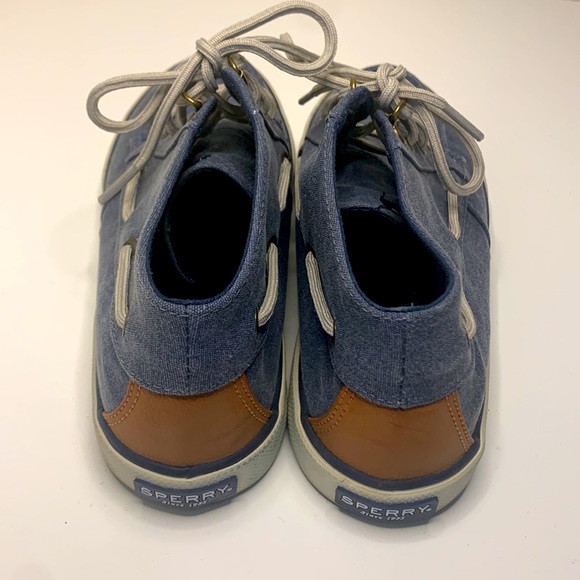 Sperry Hi-Top Boat Shoe - Picture 4 of 8